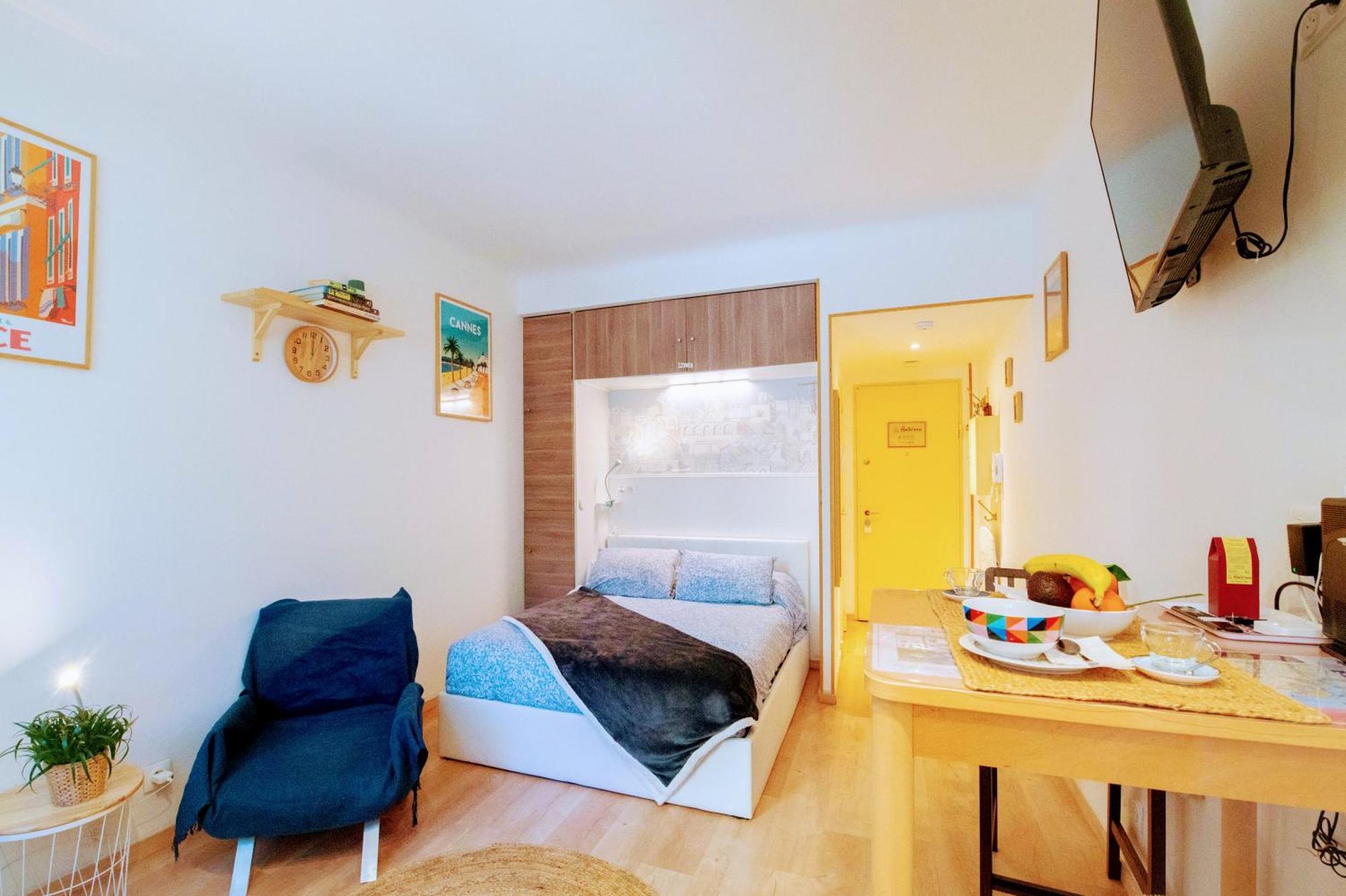 Haliviera - Golden Square, 1Min From Beach Apartment Nice Exterior photo